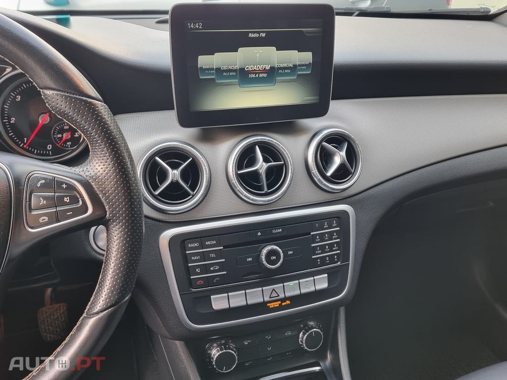 Mercedes-Benz CLA 180 d