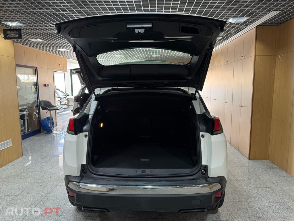 Peugeot 3008 1.5 BlueHDi Active Pack EAT8