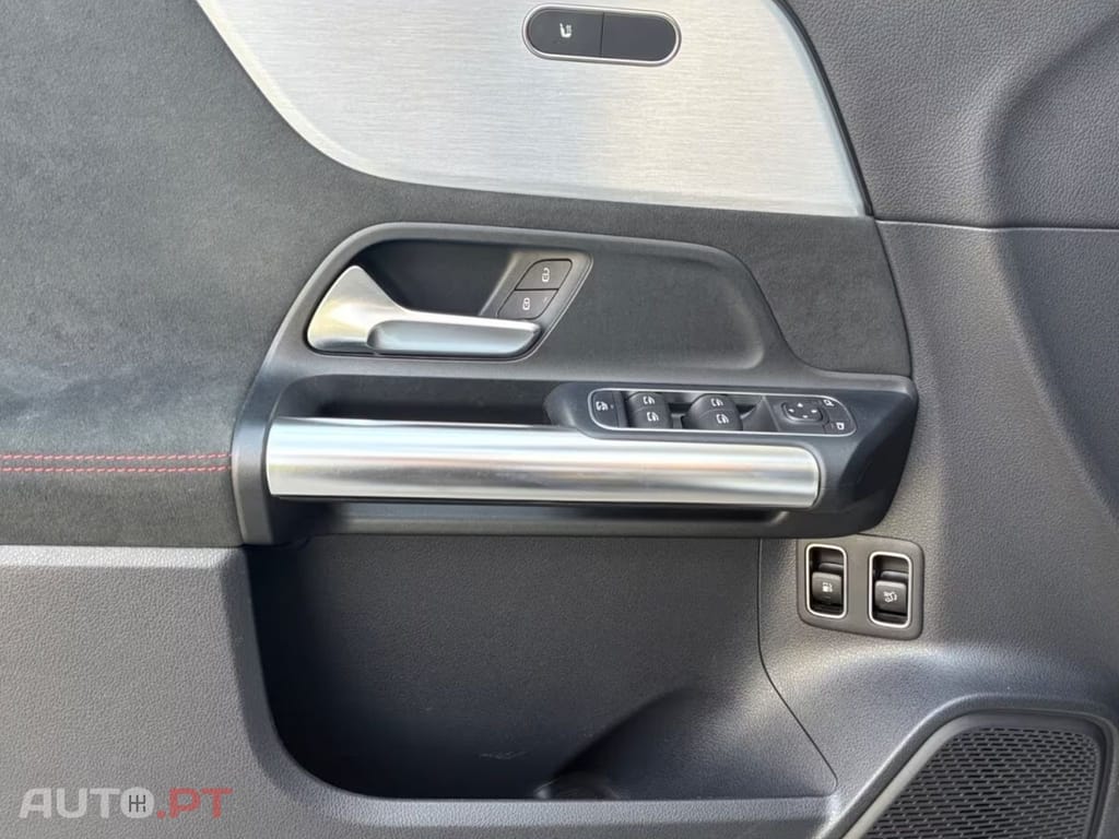 Mercedes-Benz GLA 250 e AMG I.V.A DEDUTIVEL