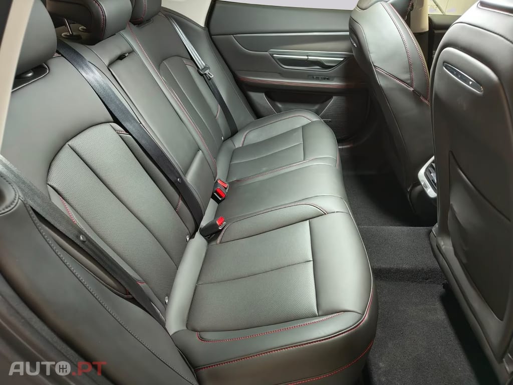 XPeng P7 AWD Performance  I.V.A DEDUTÍVEL 