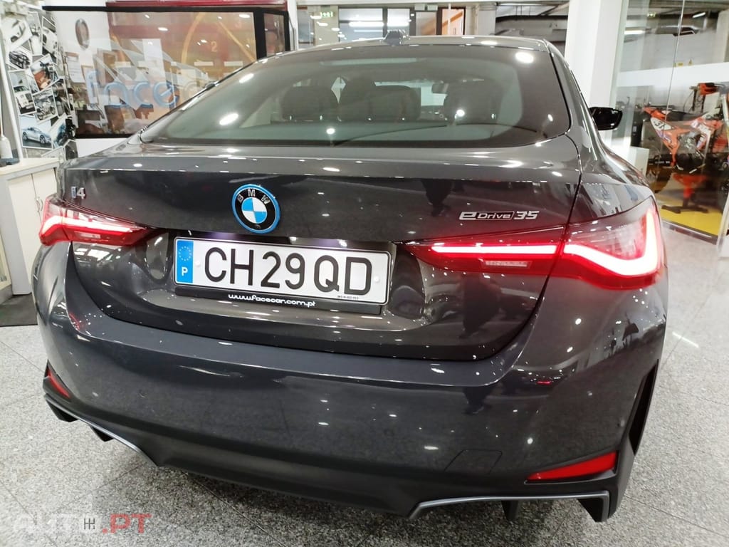 BMW i4 eDrive35