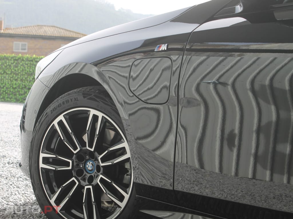 BMW 530 e Pack Desportivo M