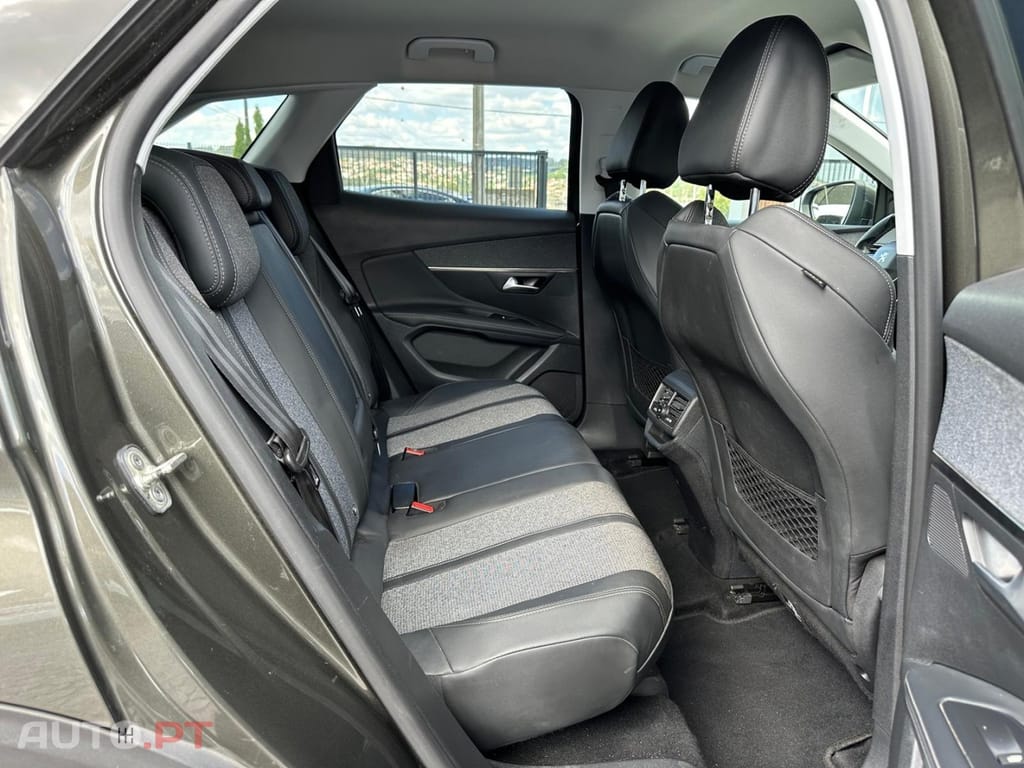 Peugeot 3008 1.5 BlueHDi Allure