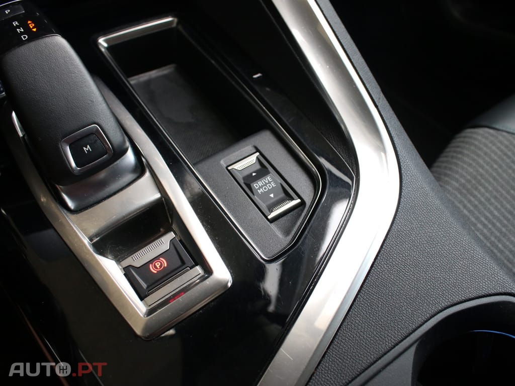 Peugeot 5008 1.2 PureTech Allure Pack EAT8