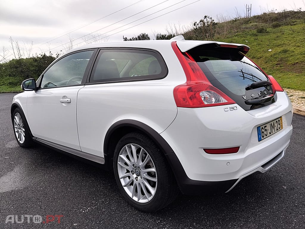 Volvo C30 1.6 D Drive 99g Momentum Start/Stop