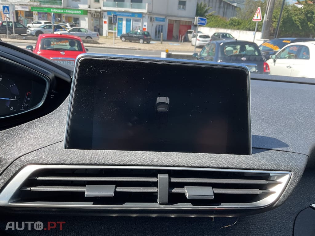 Peugeot 3008 1.5 BlueHDi Allure