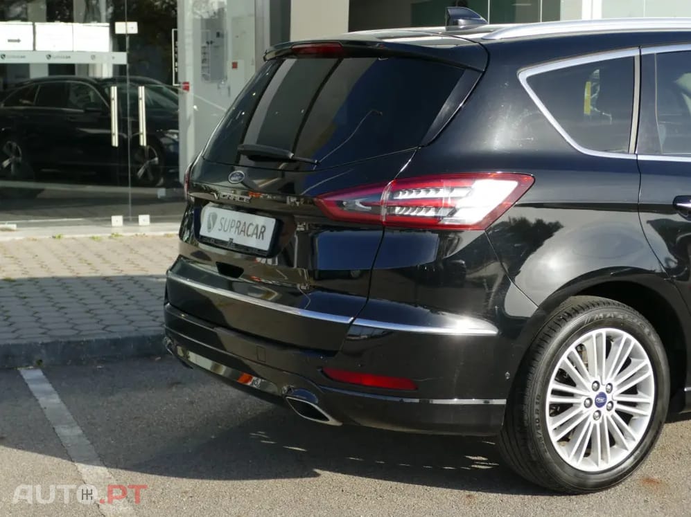 Ford S-Max 2.0 TDCi Vignale Powershift