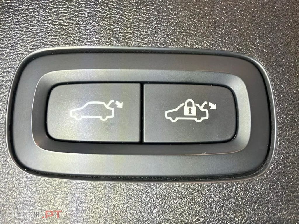 Volvo V60 2.0 B4 Momentum Plus Geartronic