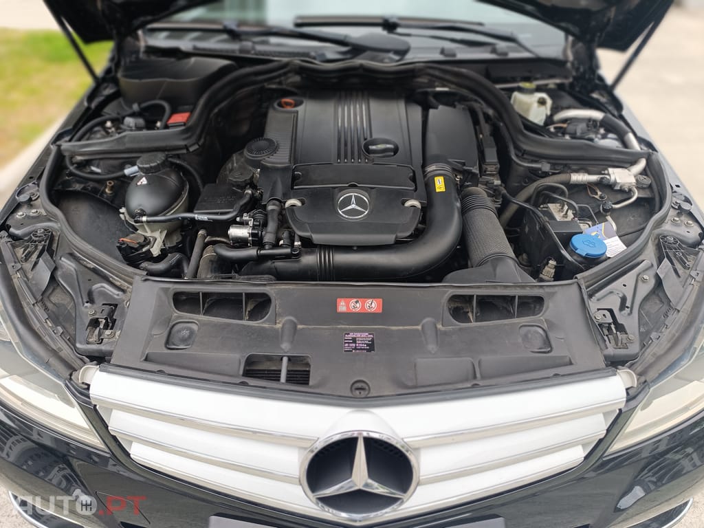 Mercedes-Benz C 180 CGi Avantgarde BlueEfficiency Aut.