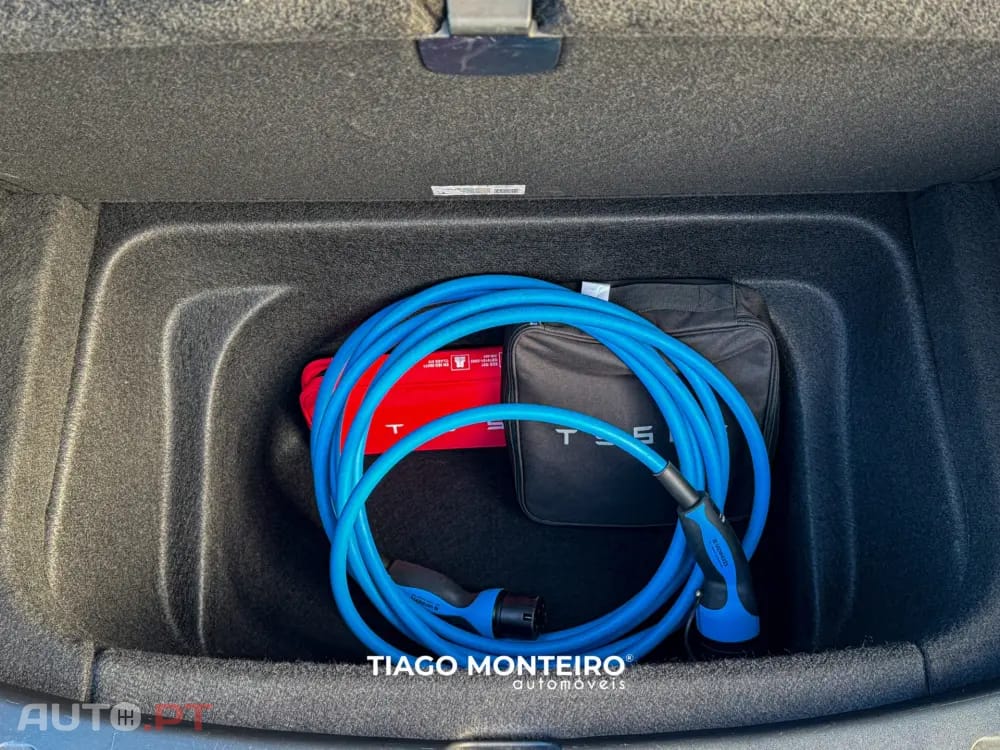 Tesla Model Y Tração Traseira