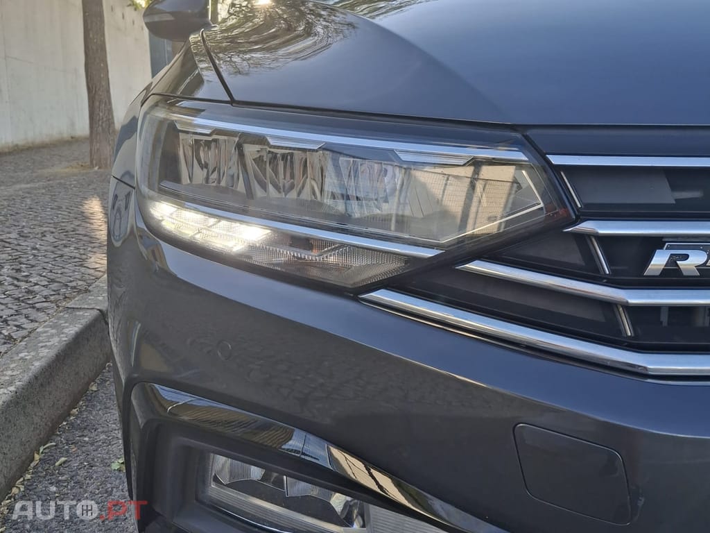 Volkswagen Passat R line