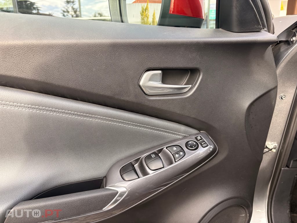 Nissan Juke 1.0 DIG-T N-Connecta