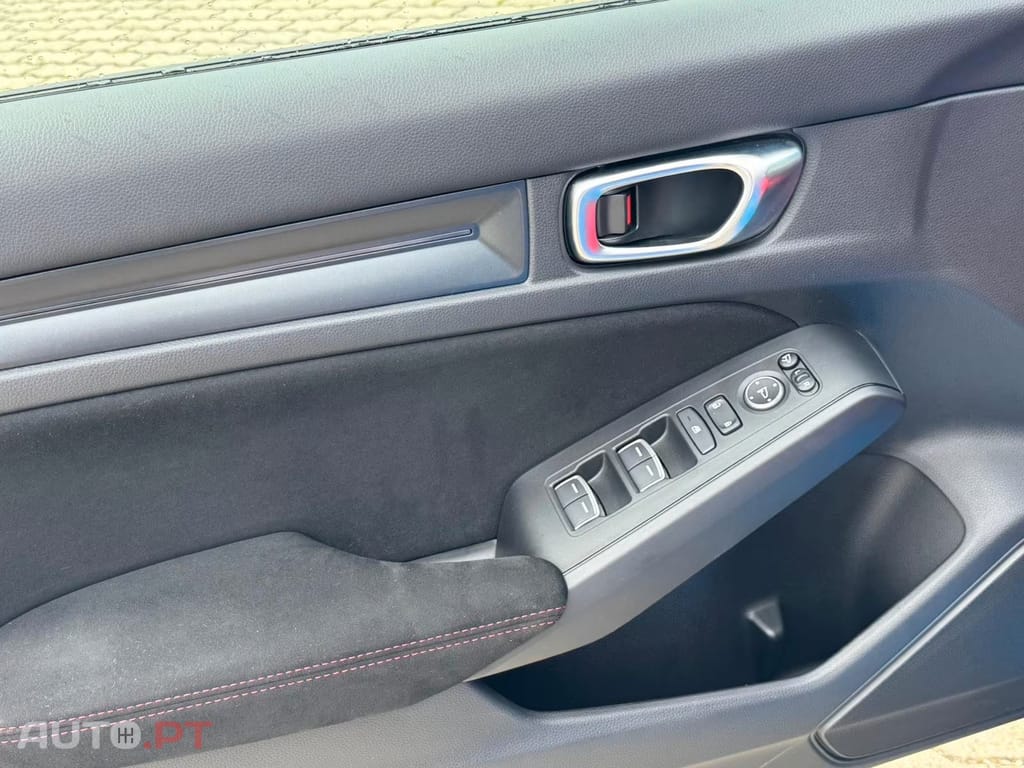 Honda Civic 2.0 i-VTEC Type-R