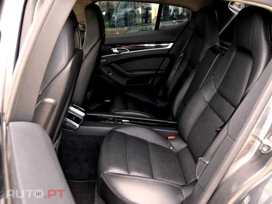 Porsche Panamera Platinum Edition