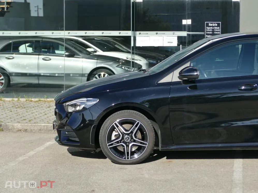 Mercedes-Benz B 250 e AMG Line
