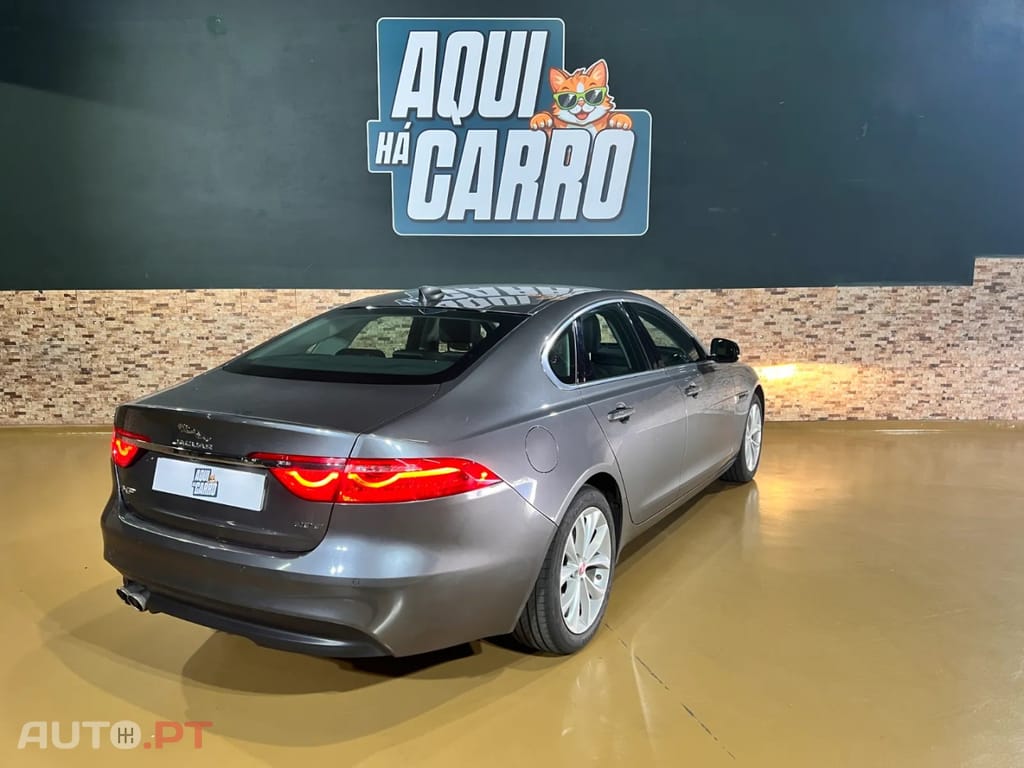 Jaguar XF 2.0 D