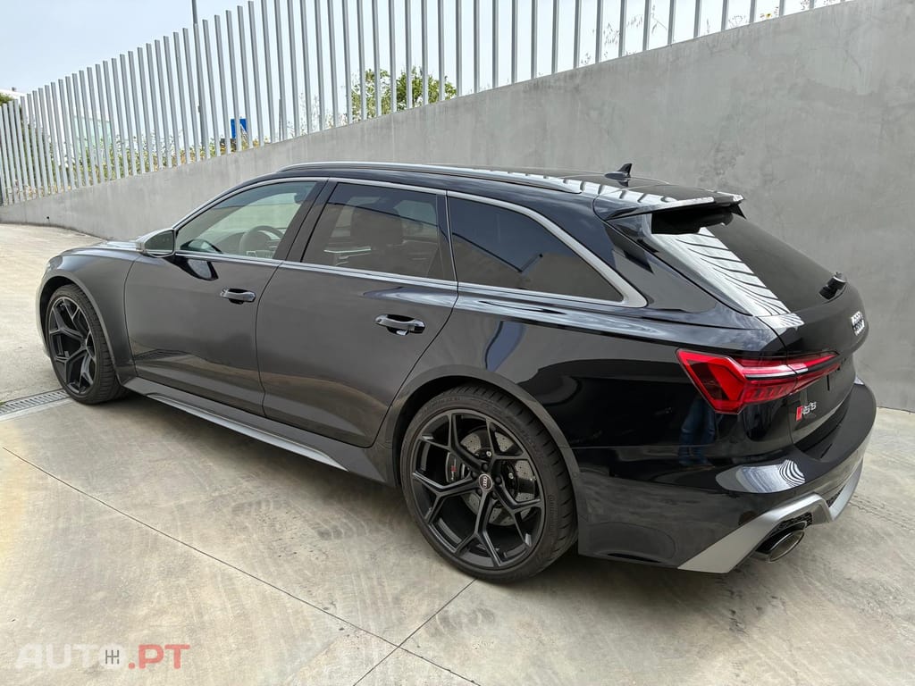 Audi RS6 Avant 4.0 TFSI Performance quattro Tiptronic