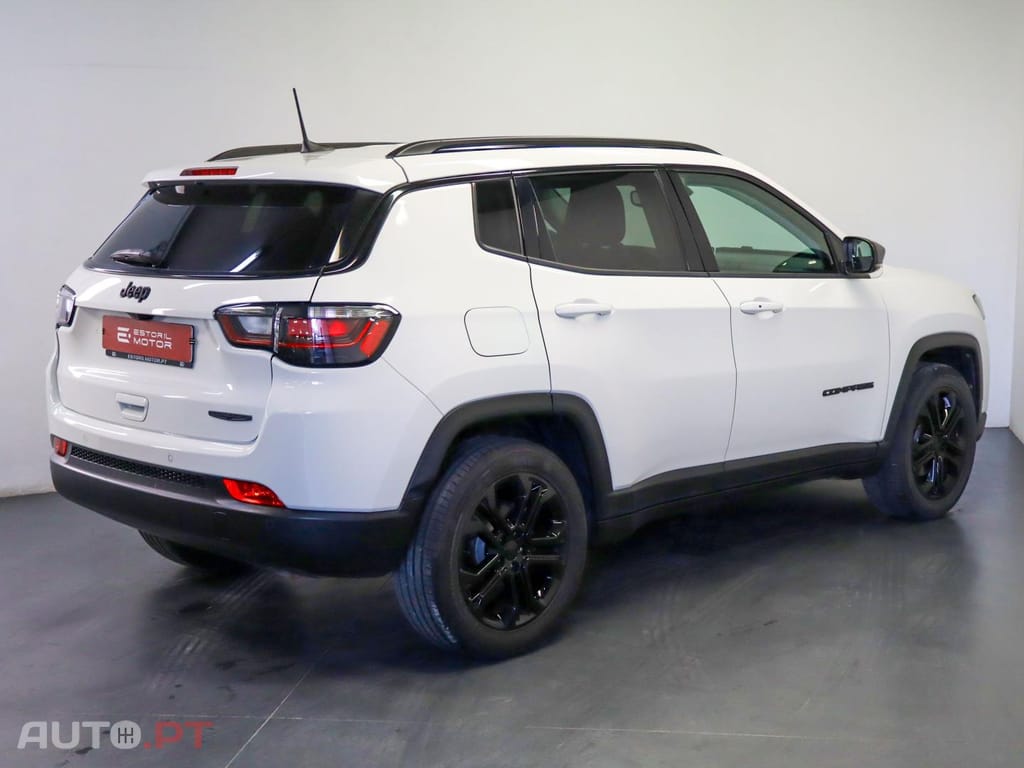 Jeep Compass 1.3 T Night Eagle