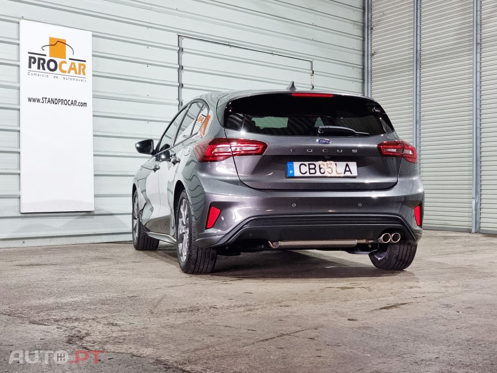 Ford Focus 1.0 EcoBoost MHEV ST-Line