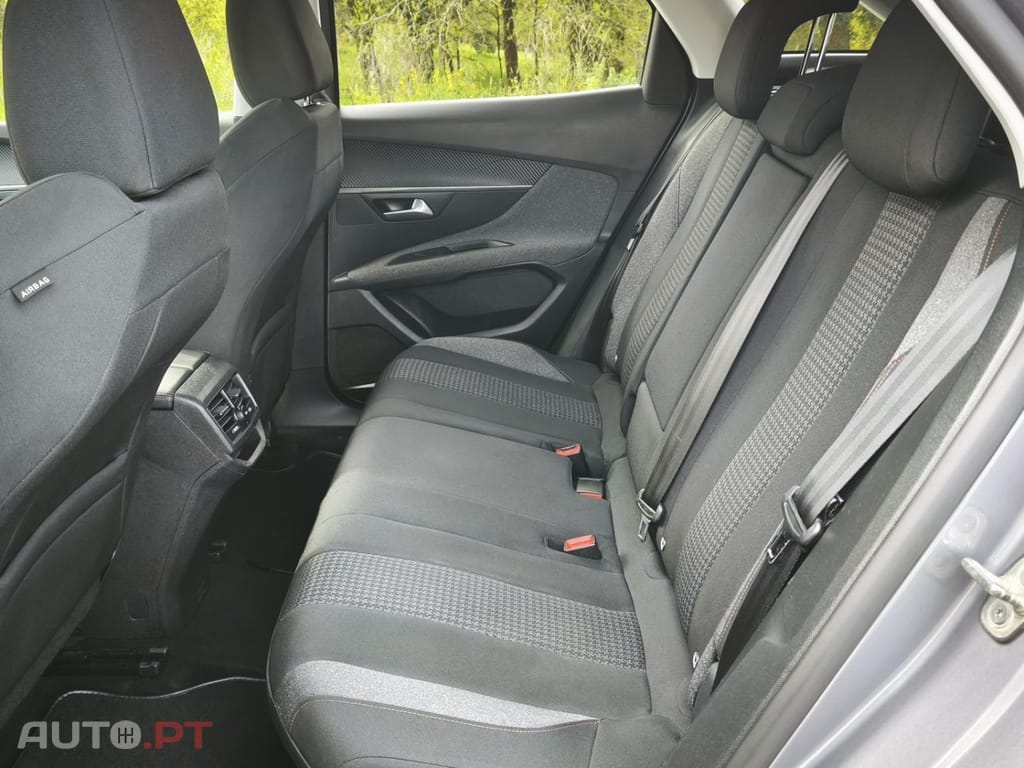 Peugeot 3008 1.5 BlueHDi Active Pack