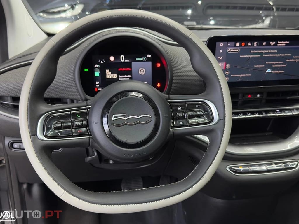 Fiat 500e La Prima
