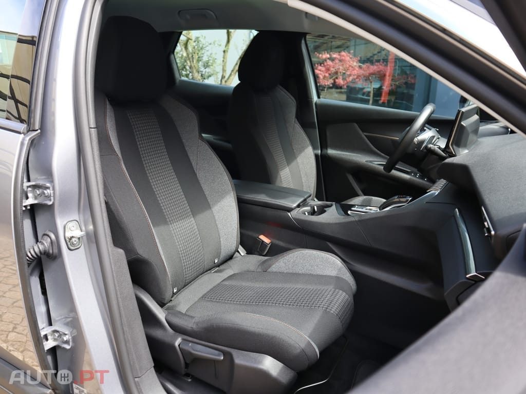 Peugeot 3008 BlueHDi 130 Stop & Start EAT8 Active Pack
