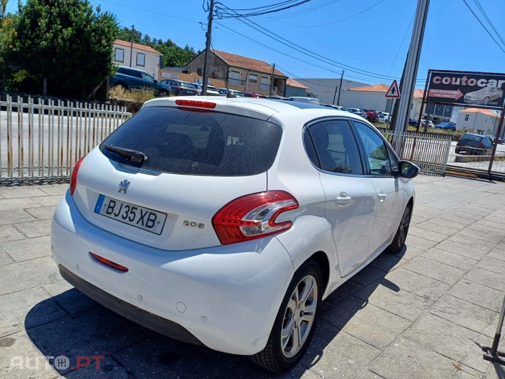 Peugeot 208 1.2 PureTech Allure
