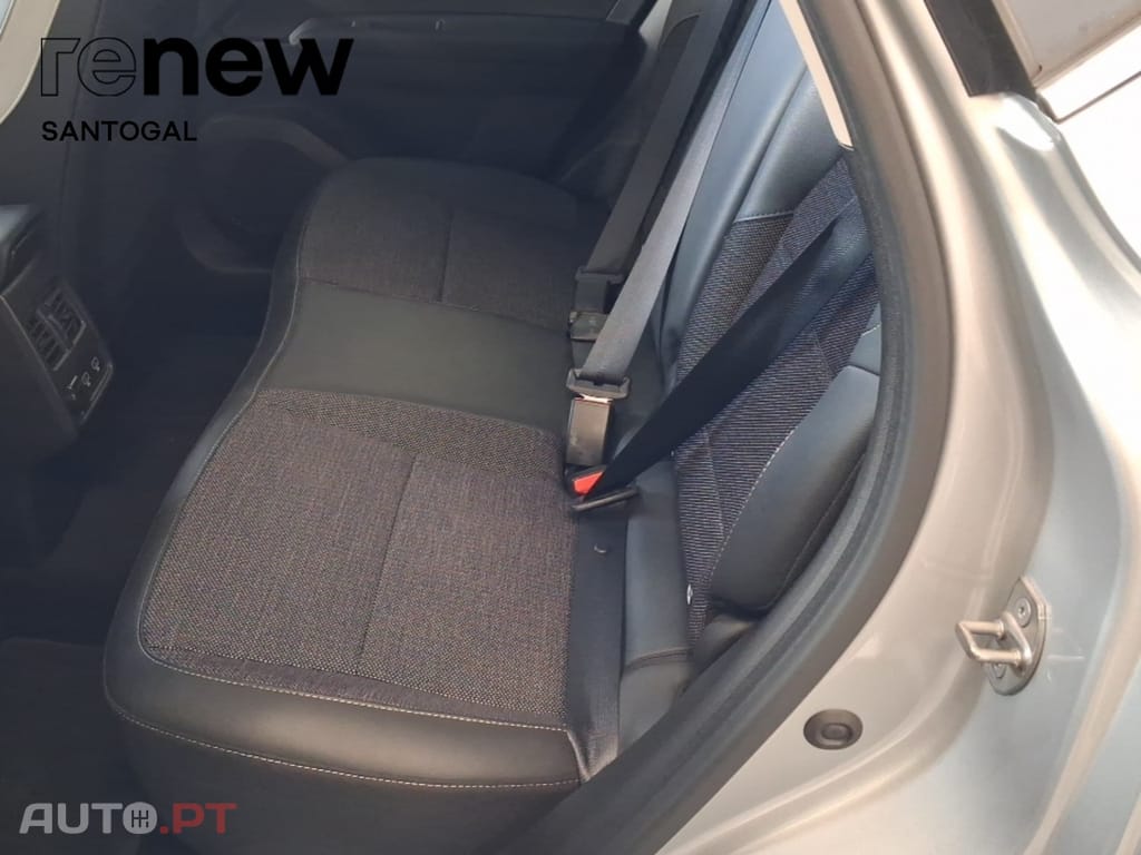 Renault Captur Techno TCE 90