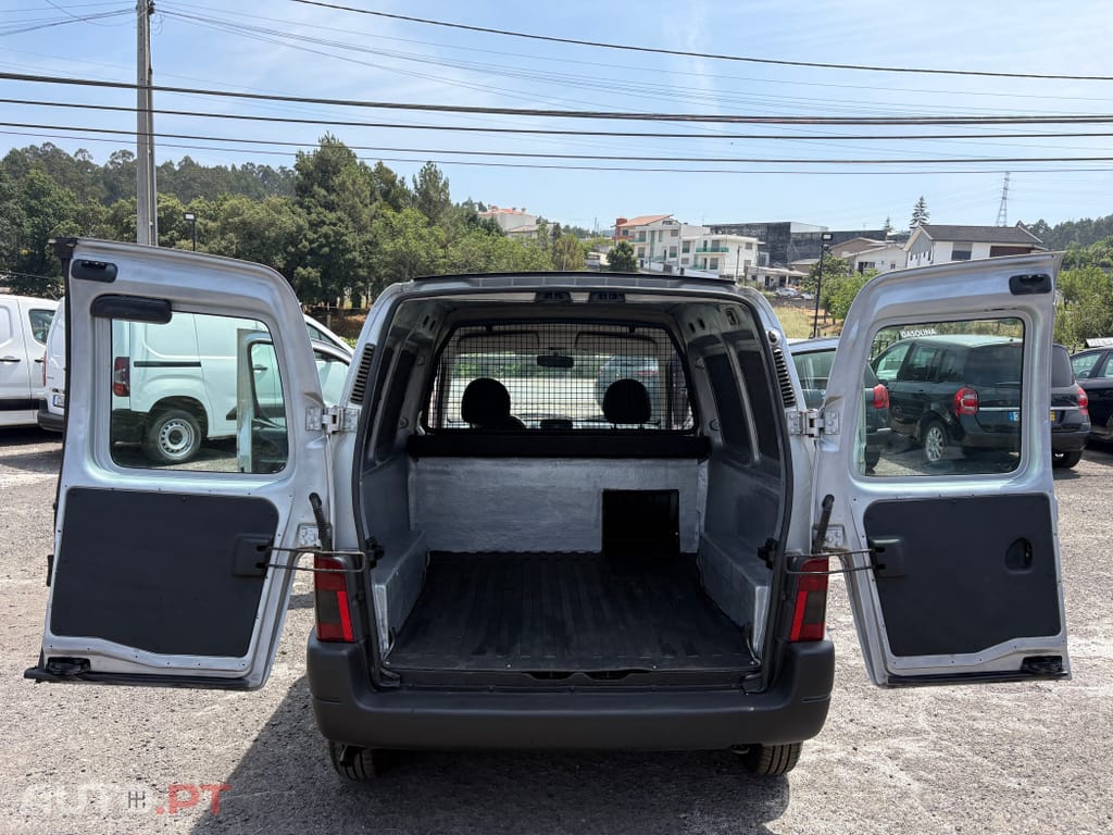 Citroen Berlingo 1.9 D 800 Plancher