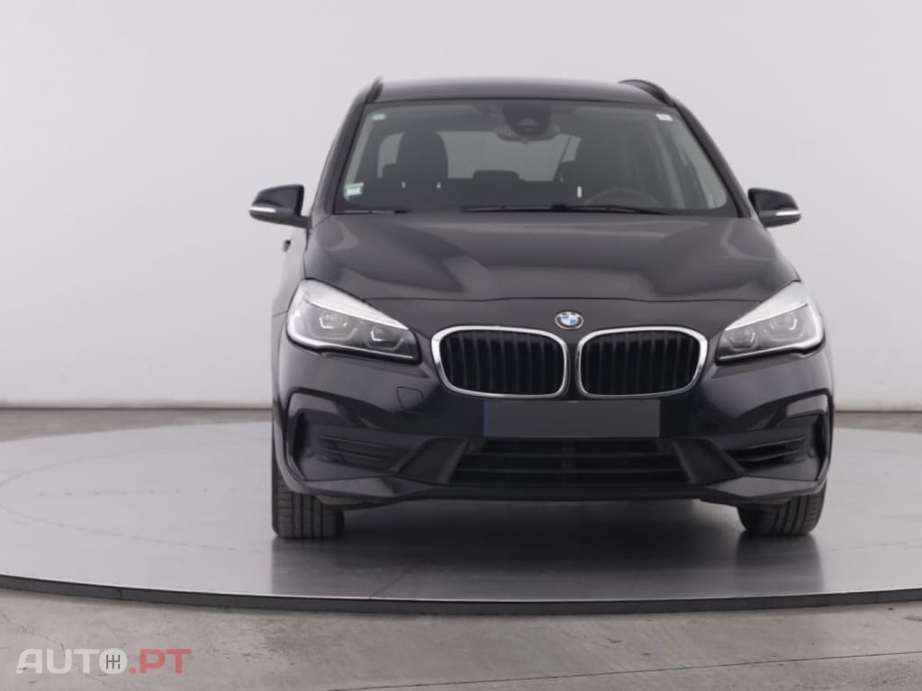 BMW 216 i 7L Advantage