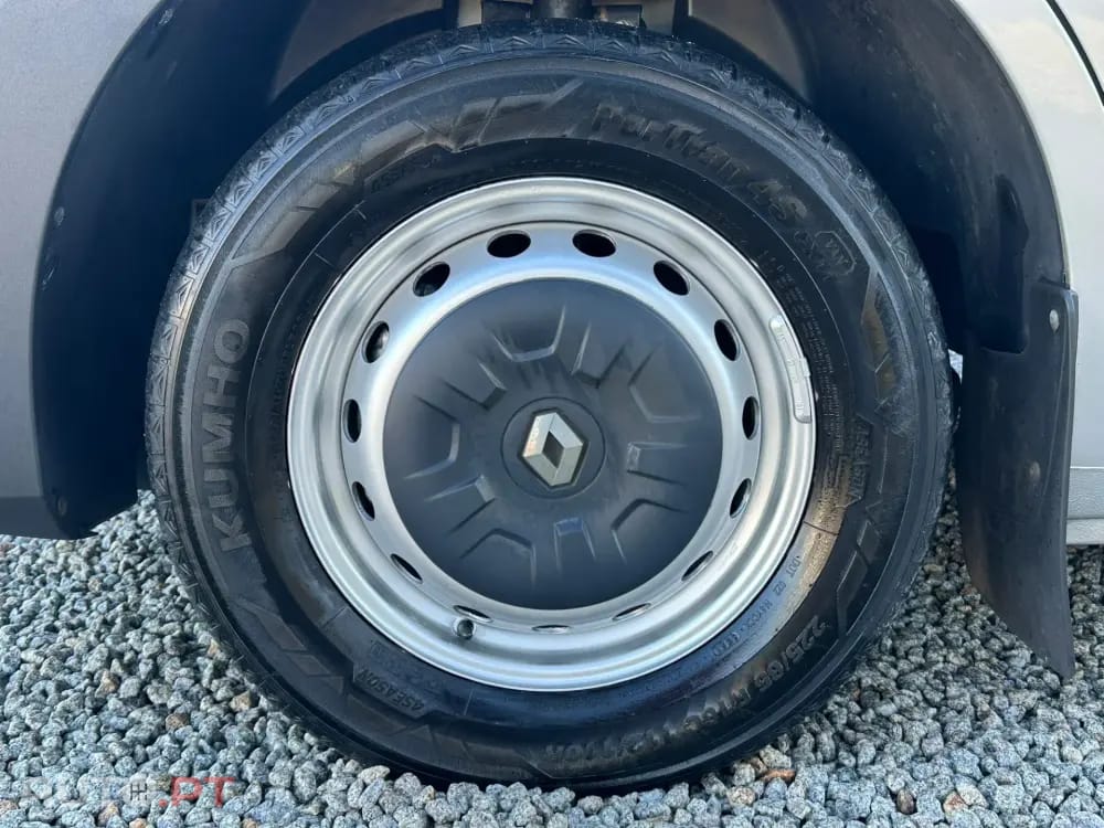 Renault Master Outro