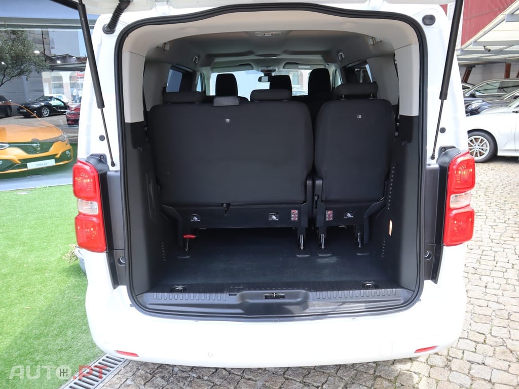 Peugeot Traveller 1.5 BlueHDi L2H1 Active Standard
