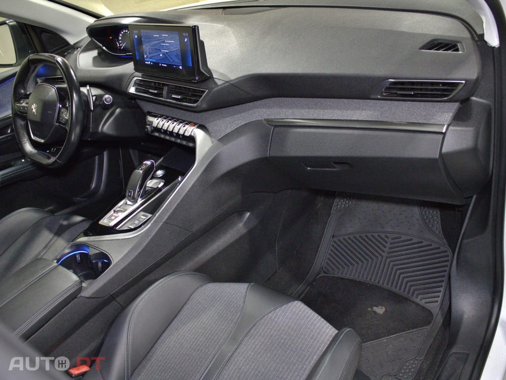 Peugeot 5008 1.5 BlueHDi Allure Pack EAT8