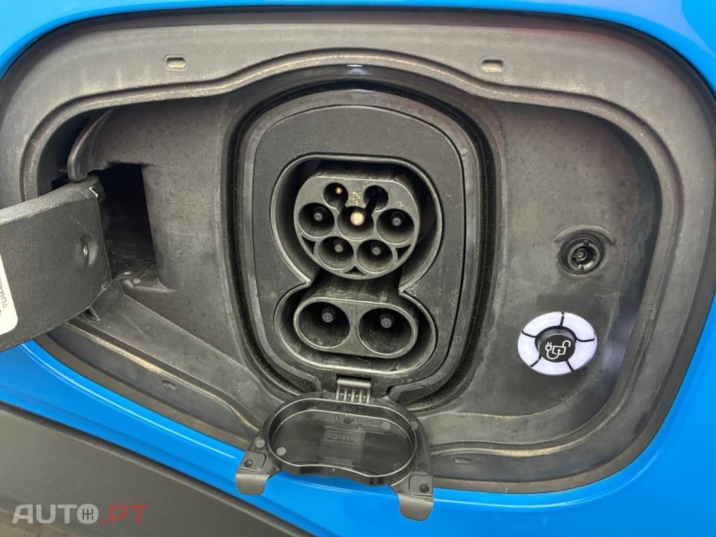 Ford Mustang Mach-E Standard Range