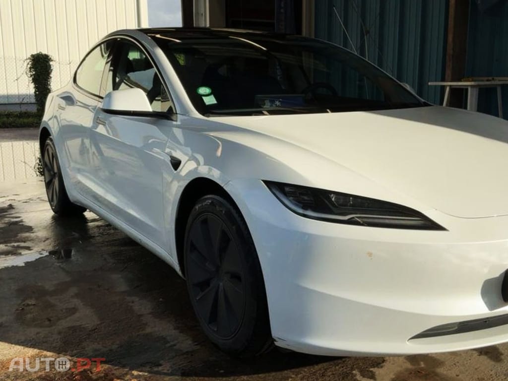 Tesla Model 3 Standard Range