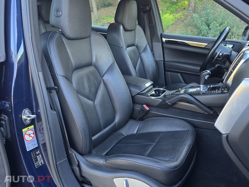 Porsche Cayenne Platinum Edition