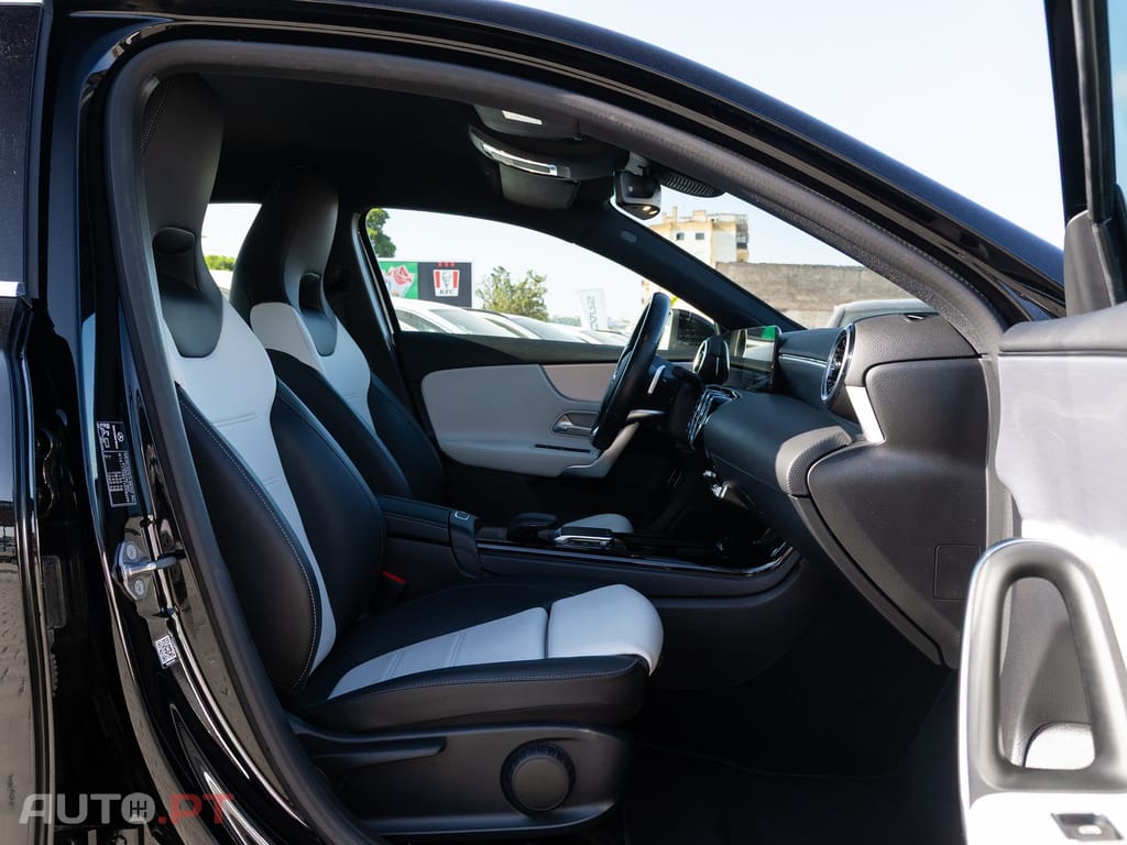 Mercedes-Benz A 250 e AMG Line