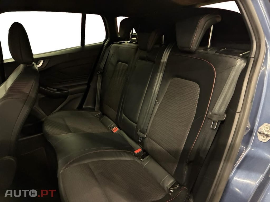 Ford Focus SW 1.0 EcoBoost ST-Line X