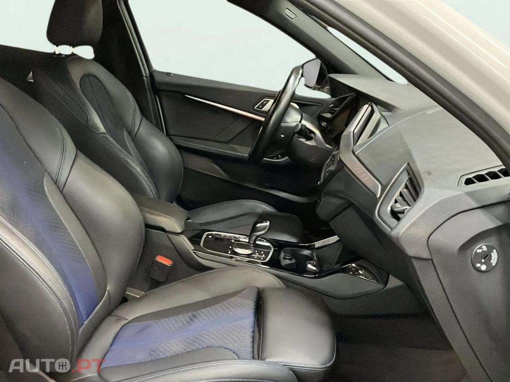 BMW 116 d Pack Desportivo M Auto