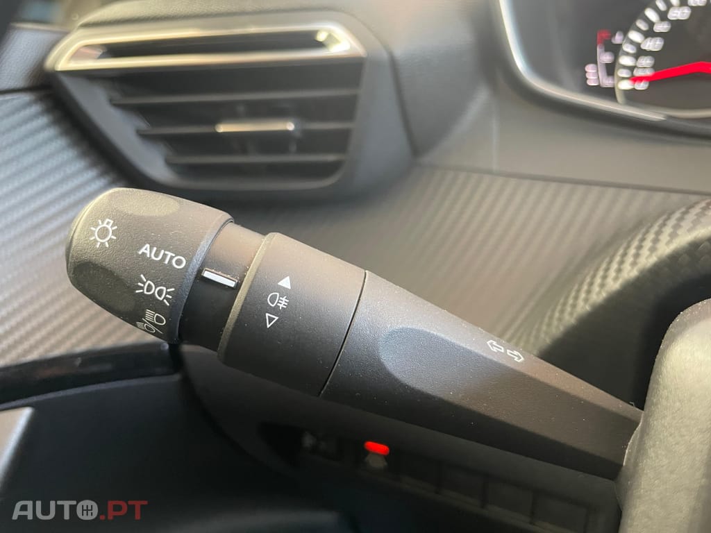 Peugeot 2008 PureTech 100 Stop&Start Allure