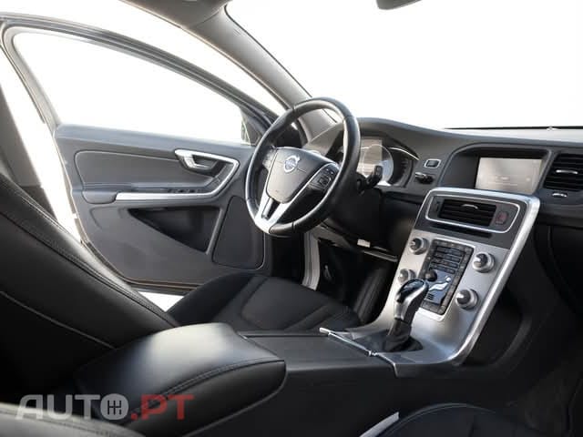 Volvo V60 2.0 D2 Kinetic automática