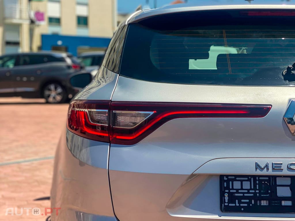 Renault Mégane Sport Tourer 1.5 Blue dCi Intens EDC