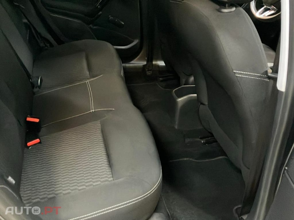 Peugeot 208 1.2 VTi Style