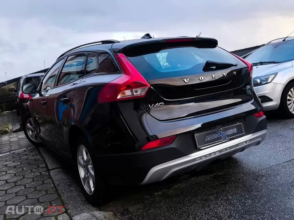 Volvo V40 1.6 D2 Momentum Powershift Eco