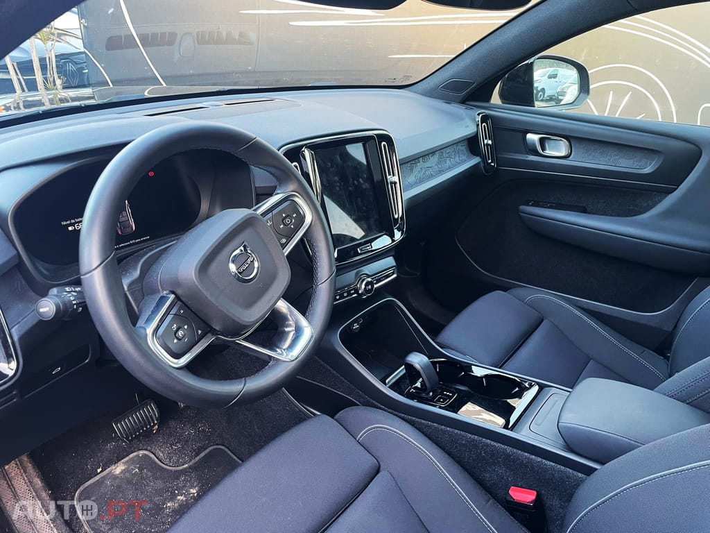 Volvo C40 Recharge Core