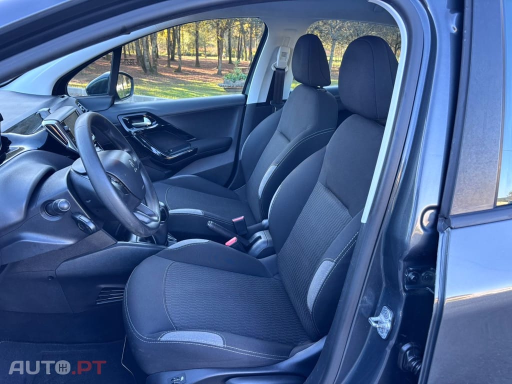 Peugeot 208 1.6 BlueHDi Allure