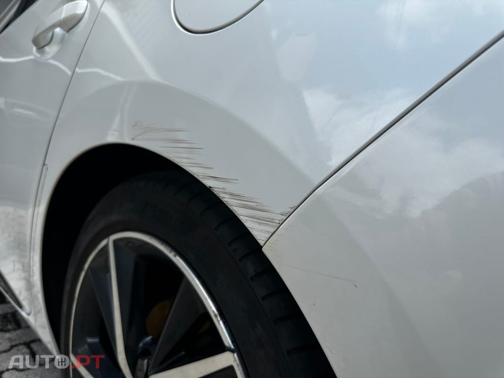 Toyota Auris Confort + pack tecnho