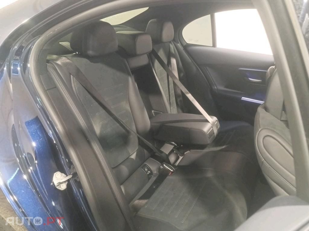 Mercedes-Benz C 300 e AMG Line
