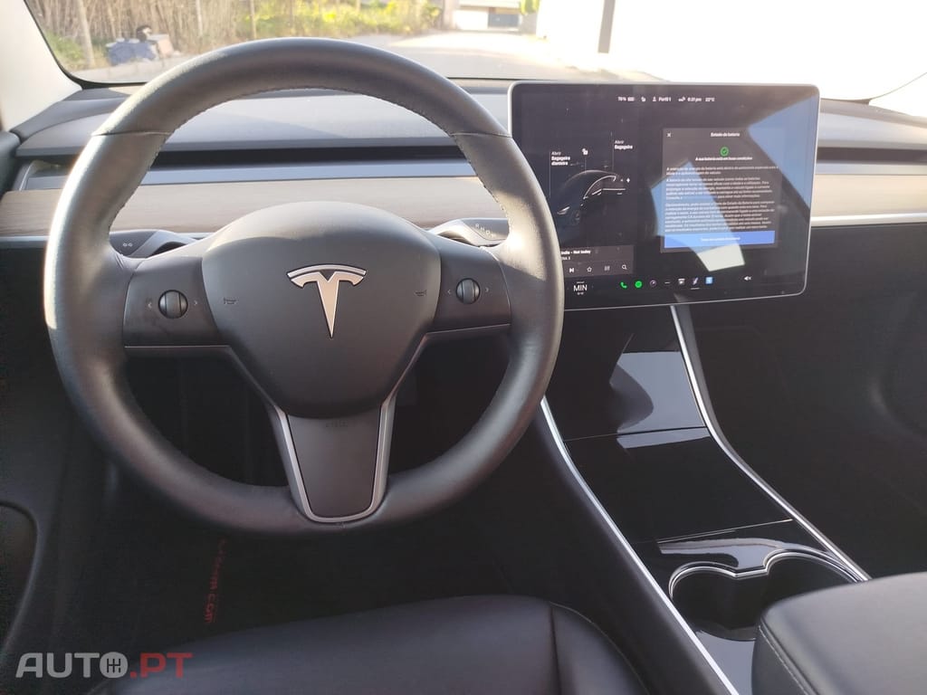 Tesla Model 3 Tração Traseira
