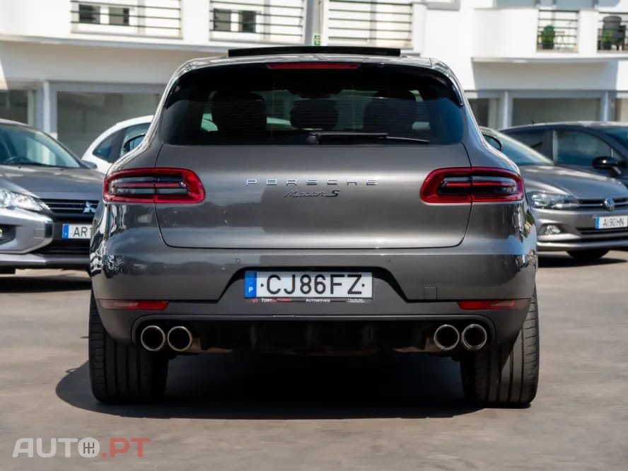 Porsche Macan S
